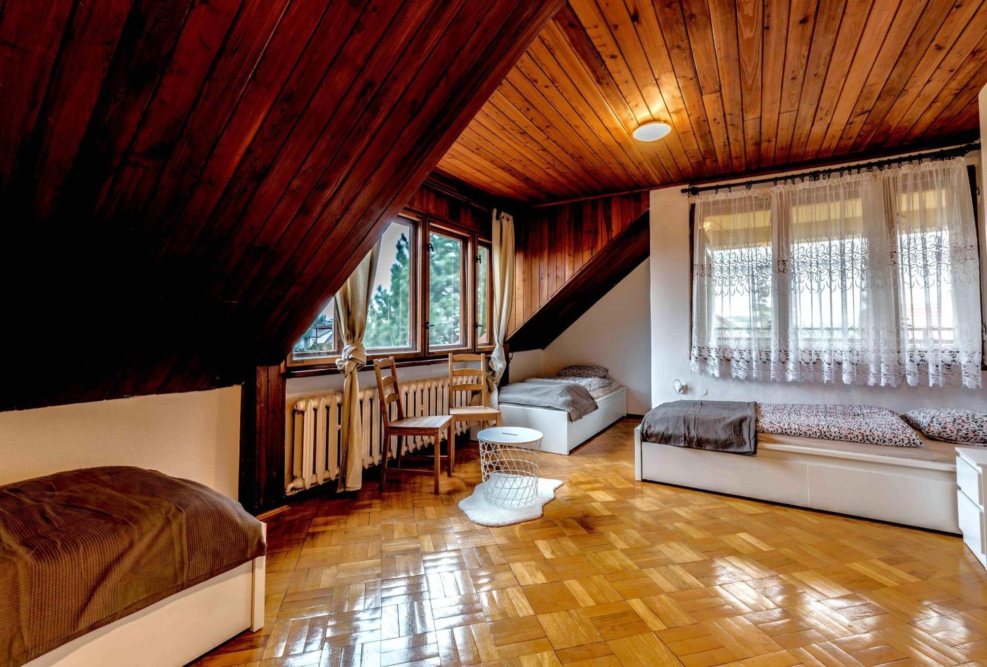 Hostel Milicka Вроцлав Экстерьер фото