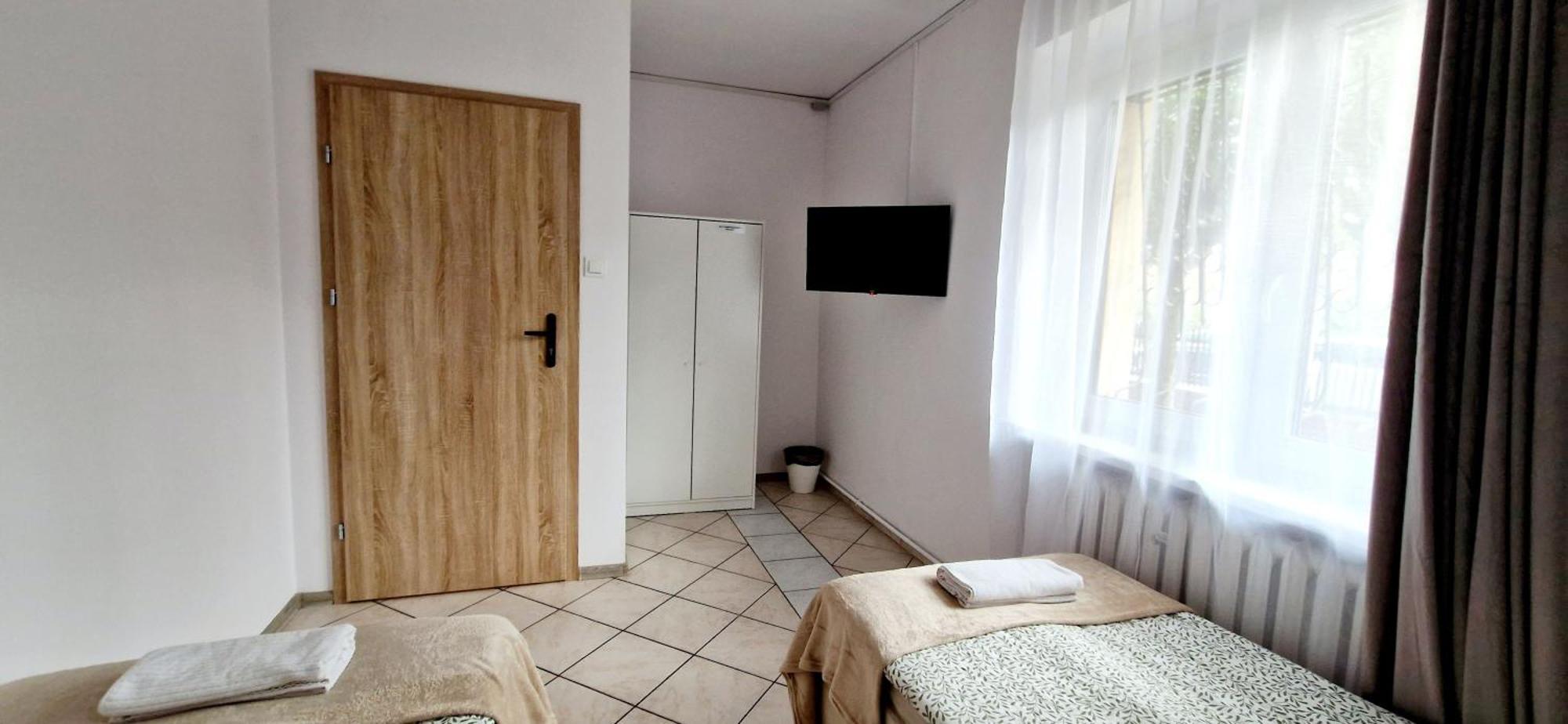Hostel Milicka Вроцлав Экстерьер фото